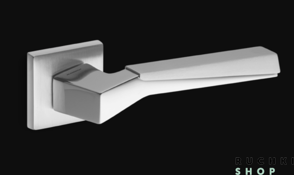 Ручка на розетке CUBIC, Матовый хром/хром, Mandelli 