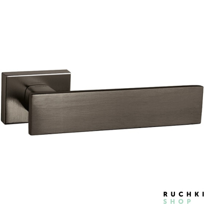 фото ручка на прямоугольной  розетке LINHA 2730 RE Титан Tupai