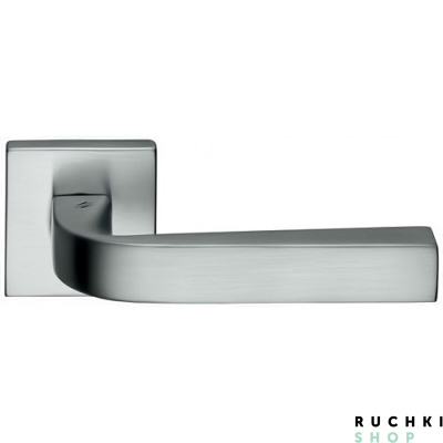 Ручка на розетке PRIUS, Матовый хром, Colombo  