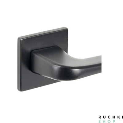 квадратная розетка 4007 черный матовый Тупай