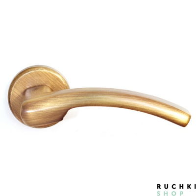 Ручка на розетке OLLY, Античная латунь, Colombo