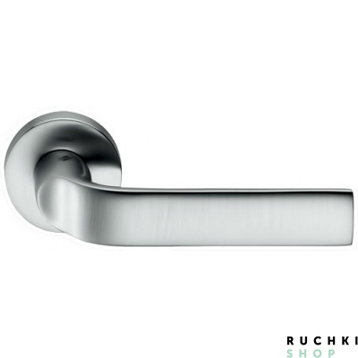 Ручка на розетке META, Матовый хром, Colombo