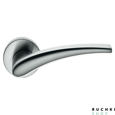 Фото ручка на круглой розетке Colombo Blazer (Матовый хром)