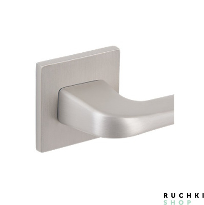 квадратная розетка 4007 никель матовый Тупай